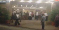 S-au batut cu agentii de securitate in hotel VIDEO