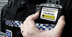 Soluții pentru camerele video body-worn: Parteneriat Vidsys și Edesix