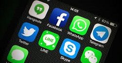 whatsapp-messenger-va-transfera-datele-utilizatorilor-la-facebook