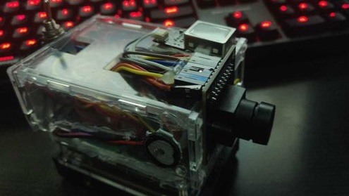 Un student al Universităţii Tehnice Cluj-Napoca a inventat un dispozitiv de control al accesului pe bază de măsurători biometrice