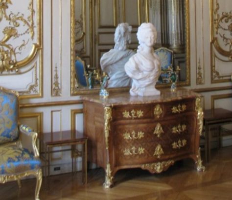 Statul francez depunde plângere pentru furtul a șapte opere de ară din Palatul Elysée