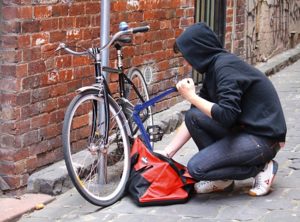 Sute de dosare penale pentru furturi de biciclete: Cel puțin o bicicletă este furată zilnic în Capitală