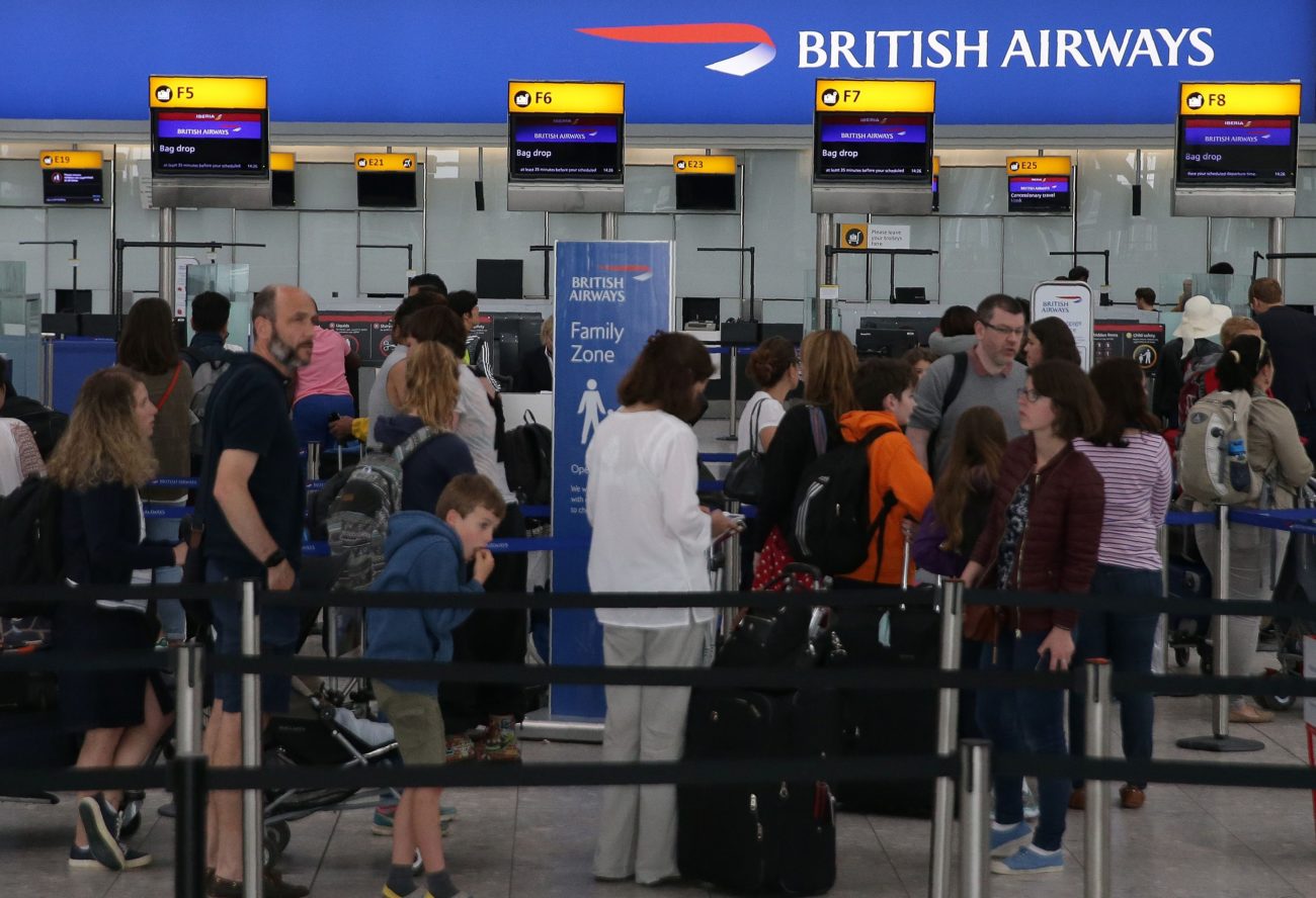 Un băiat de 12 ani a păcălit singur securitatea de pe aeroportul Heathrow