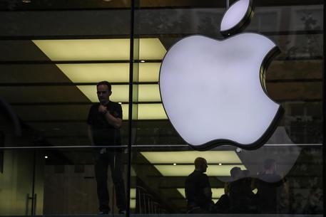 Apple acuză Google de răspândirea de știri false legate de securitatea iOS