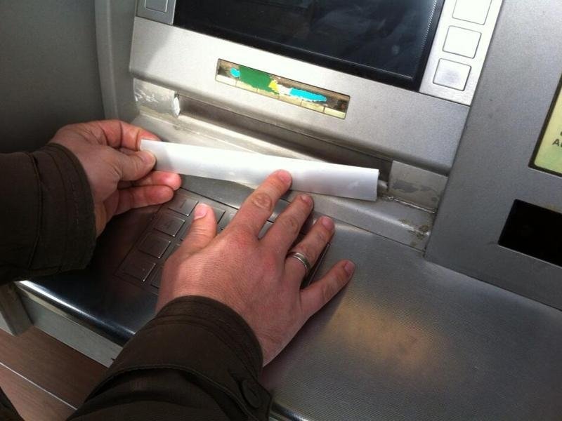 Bărbat reținut pentru furt din bancomate